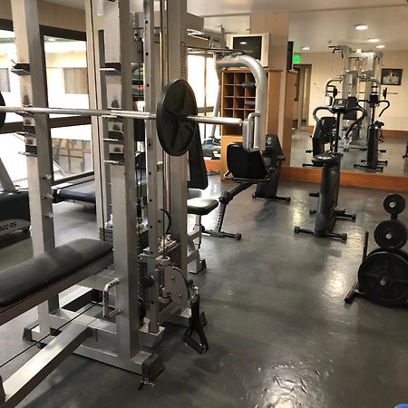 Land Express Neuquen Hotel Екстериор снимка
