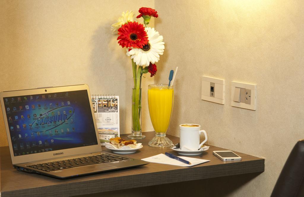 Land Express Neuquen Hotel Екстериор снимка