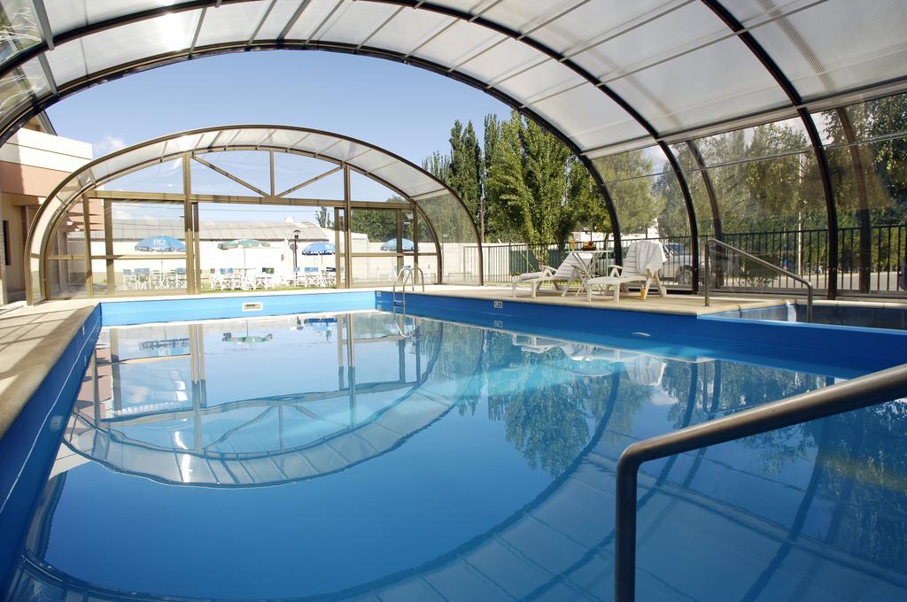 Land Express Neuquen Hotel Екстериор снимка